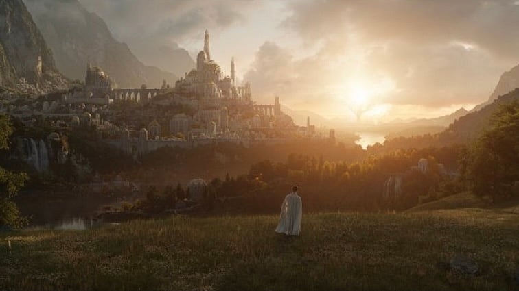<div class="paragraphs"><p>Amazon Studios' <em>Lord of the Rings </em>series to premiere in 2022.</p></div>