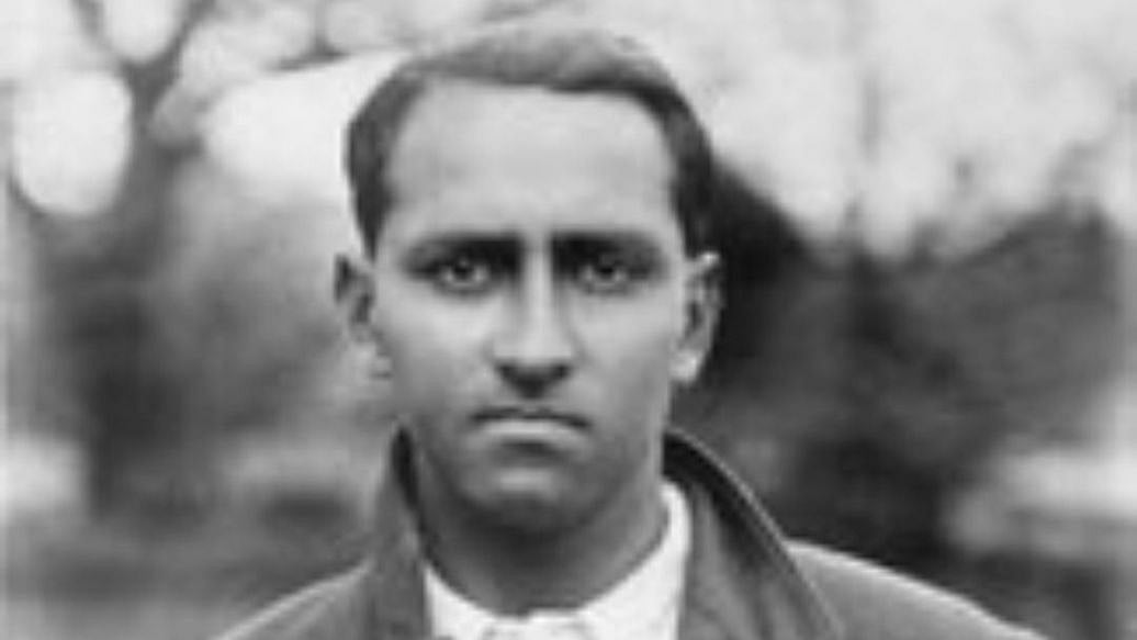 <div class="paragraphs"><p>Duleepsinhji, first Indian to score a century at Lord's.</p></div>