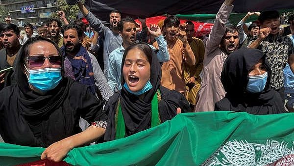 <div class="paragraphs"><p>In a viral video posted on Twitter, women are seen in hijabs, holding signs and shouting slogans.</p></div>