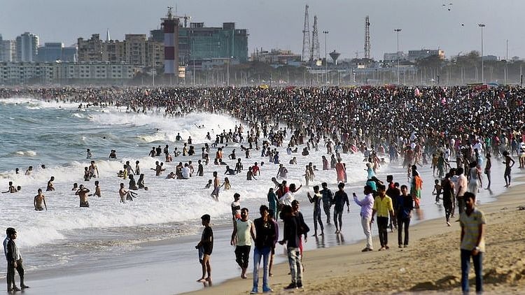 <div class="paragraphs"><p>As hundreds of people thronged Marina Beach on Sunday, 29 August, the government barred the public from going to the beach on all Sundays starting 5 September.</p></div>