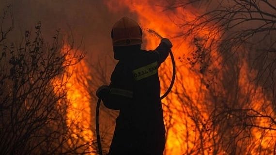 <div class="paragraphs"><p>Extreme Weather Events can not always be attributed to climate change.</p></div>