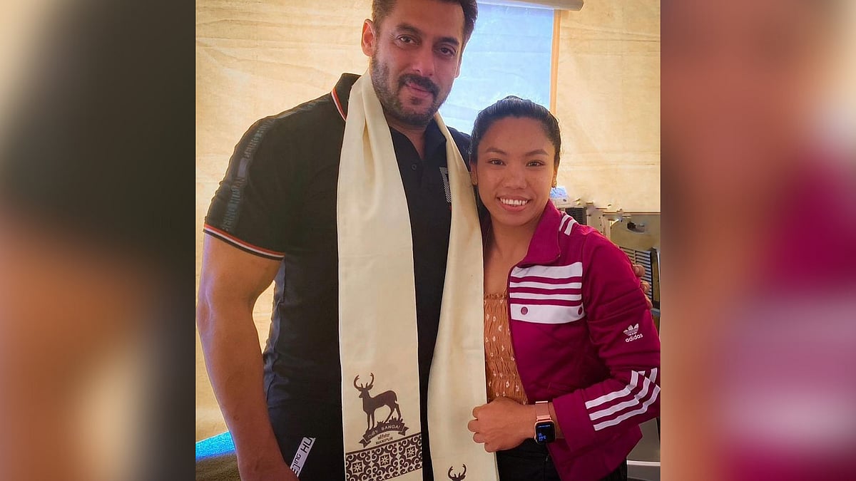 <div class="paragraphs"><p>Salman Khan's shawl has caught the attention of users online.</p></div>