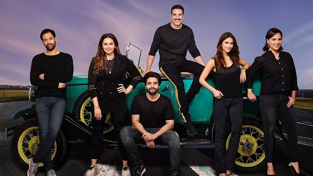 <div class="paragraphs"><p><em>BellBottom </em>directed by Ranjit Tewari stars Akshay Kumar, Lara Dutta, Huma Qureshi, and Vaani Kapoor.</p></div>