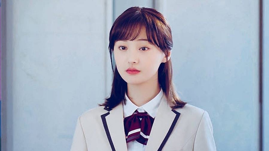 <div class="paragraphs"><p><em>Meteor Shower</em> actor Zheng Shuang fined for tax evasion</p></div>