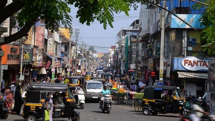 <div class="paragraphs"><p>While pre-Onam sales took a hit with the 2018 floods, now, thanks to the pandemic, traders and merchants are experiencing massive losses for the second consecutive year.</p></div>