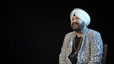 <div class="paragraphs"><p>Daler Mehndi </p></div>