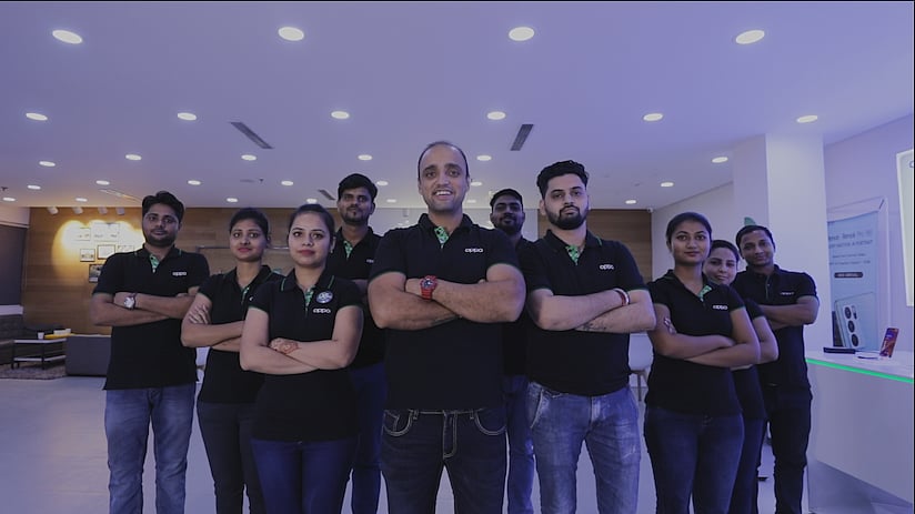 <div class="paragraphs"><p><a href="https://support.oppo.com/in/">OPPO's </a>After Sales Heroes</p></div>