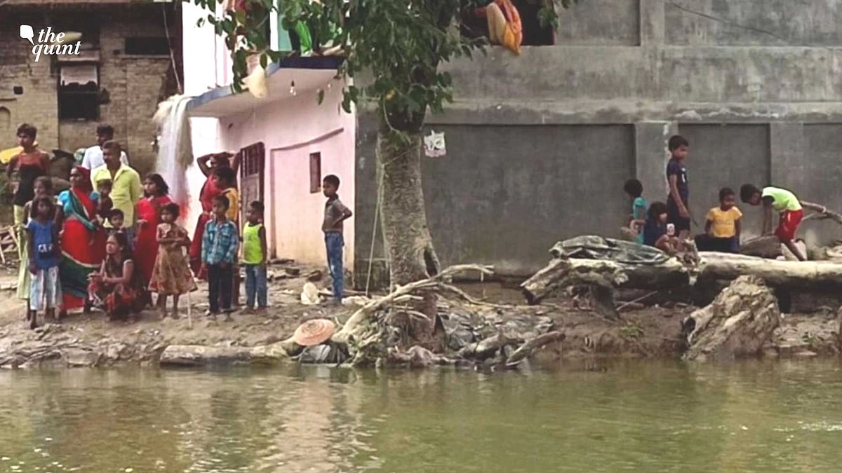 <div class="paragraphs"><p>Flood-hit Gorakhpur</p></div>