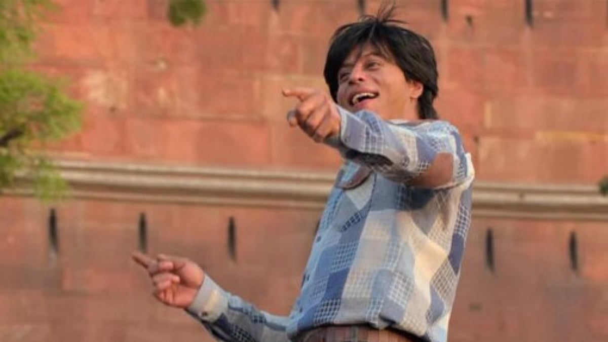 <div class="paragraphs"><p>Woman sues YRF for not including Jabra Fan song in the movie Fan.</p></div>