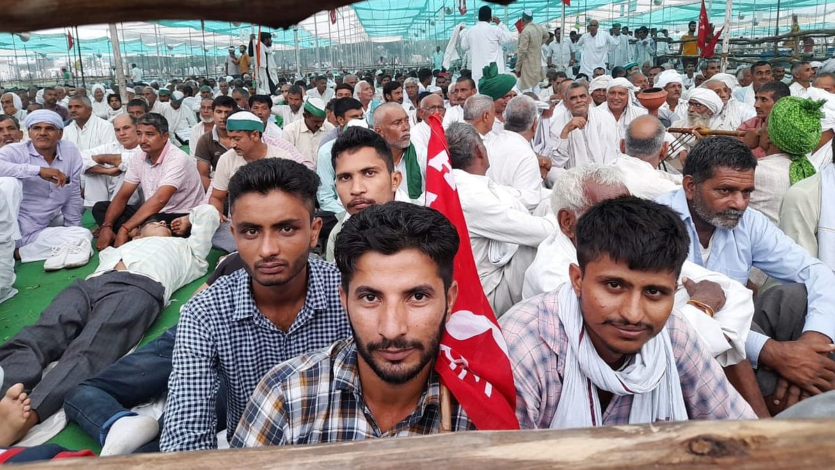 <div class="paragraphs"><p>Hundreds of farmers have gathered at Muzaffarnagar's GIC ground for kisan mahapanchayat.</p></div>