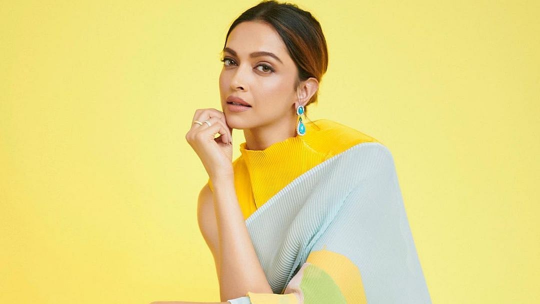 <div class="paragraphs"><p>Actor Deepika Padukone to unveil FIFA World Cup Trophy During Finals</p></div>