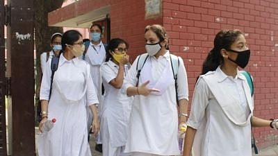 <div class="paragraphs"><p>Delhi’s Directorate of Education (DoE) has urged CBSE to waive off the board examination fees for Class 10 and 12 students studying in government schools</p></div>