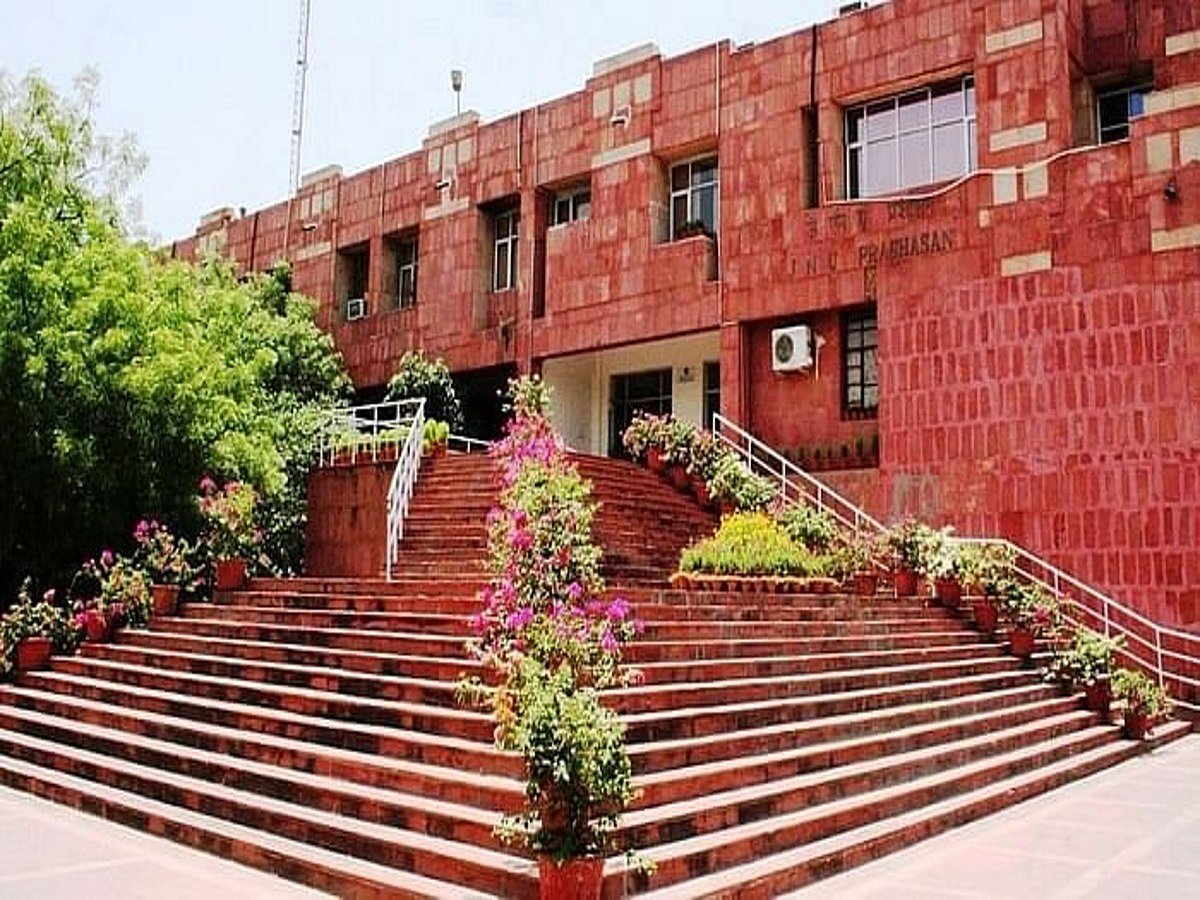 <div class="paragraphs"><p>JNUEE answer key released on&nbsp;jnuee.jnu.ac.in.</p></div>