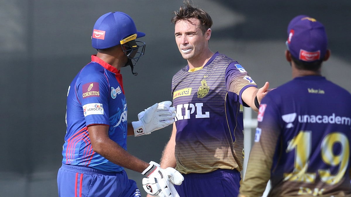 <div class="paragraphs"><p>Ashwin was seen to get into an argument with Tim Southee and Eoin Morgan after getting out.</p></div>