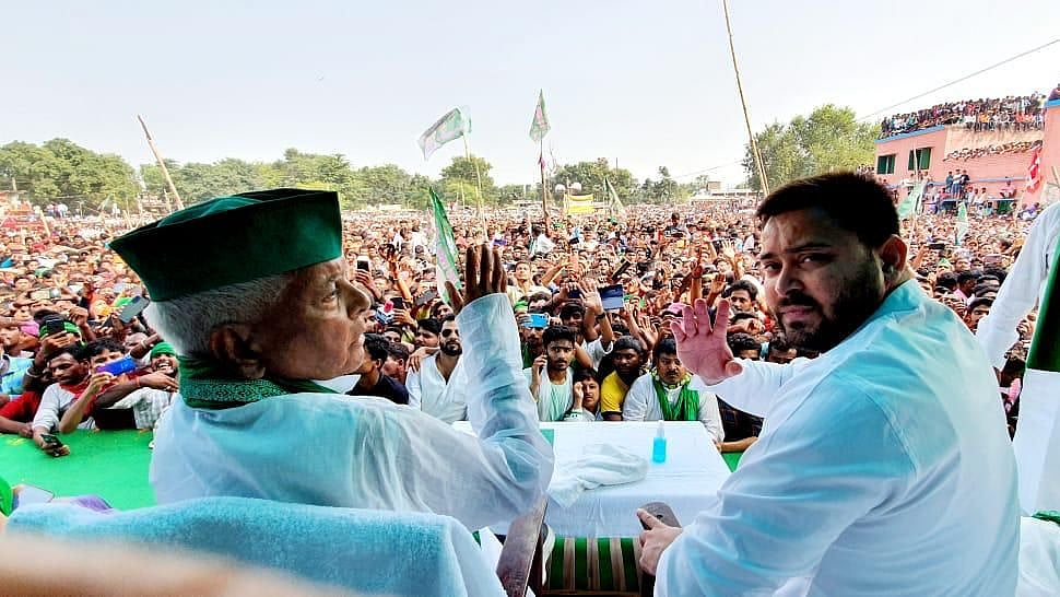 <div class="paragraphs"><p>Ahead of Bihar's by-elections later this week, Rashtriya Janata Dal (RJD) President Lalu Prasad Yadav addressed a public meeting in Tarapur as part of an electoral campaign, after six years, on Wednesday, 27 October.</p></div>