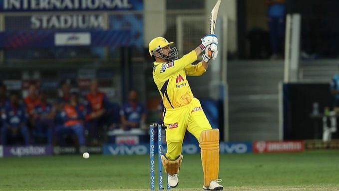 <div class="paragraphs"><p>MS Dhoni hits the winning runs against Delhi Capitals</p></div>