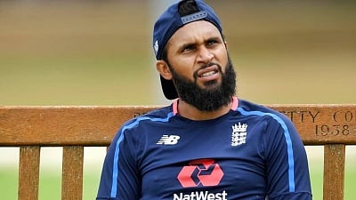 <div class="paragraphs"><p>England spinner Adil Rashid has backed the racism allegations against Michael Vaughan. </p></div>