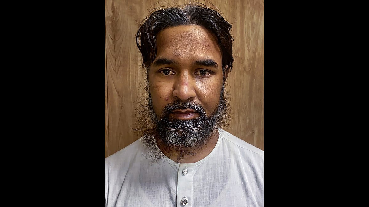 <div class="paragraphs"><p>The Delhi Police Special Cell arrested a Pakistani national involved in a sleeper cell from Delhi's Laxmi Nagar on Monday, 11 October, thwarting a 'big terror plan', news agency ANI reported.</p></div>
