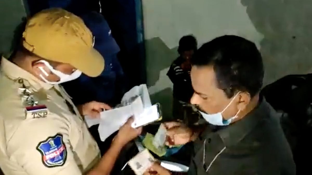 <div class="paragraphs"><p>Amid an ongoing drive to eliminate 'ganja menace' in the city, visuals indicate that the Hyderabad Police, in a joint operation with the Excise Department, is conducting<strong> </strong>randomised searches and raids to identify individuals peddling or consuming marijuana.</p></div>
