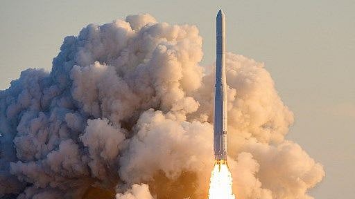 <div class="paragraphs"><p>South Korea failed to put a dummy satellite into orbit with its first homegrown rocket.</p></div>