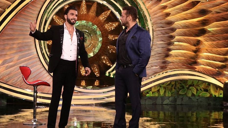 <div class="paragraphs"><p>Salman Khan on stage with Ranveer Singh, during the&nbsp;<em>Bigg Boss 15&nbsp;</em>premiere.</p></div>
