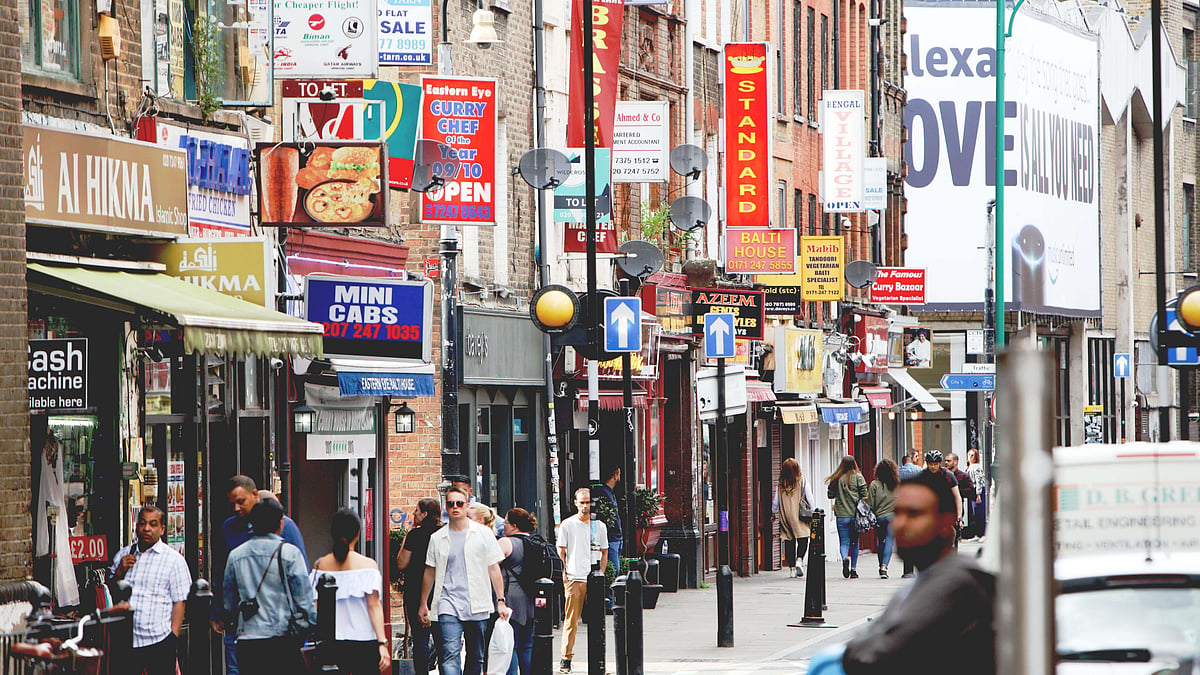 <div class="paragraphs"><p>Brick Lane is the best-known curry corner in the UK. </p></div>