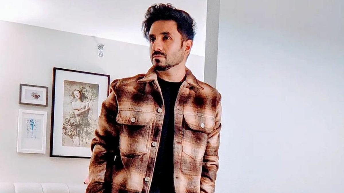 <div class="paragraphs"><p>Comedian Vir Das speaks about 'Two Indias'.</p></div>