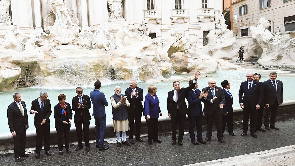 <div class="paragraphs"><p>Narendra Modi with G20 leaders at Rome's Trevi Fountain. </p></div>