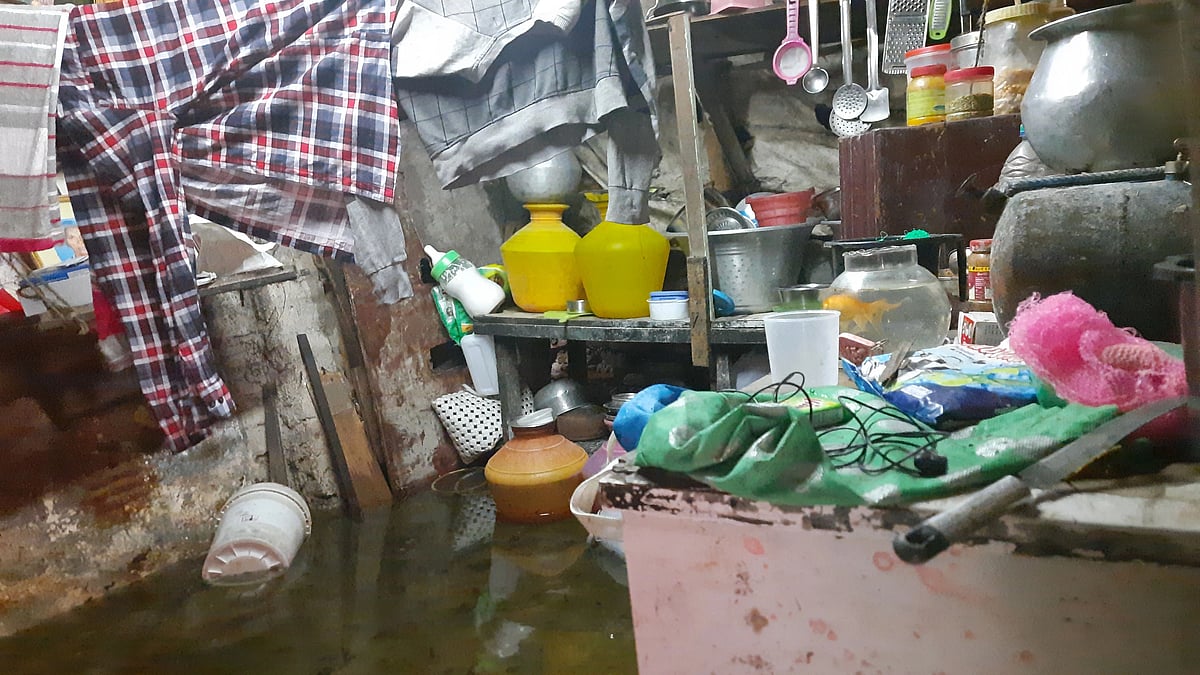 <div class="paragraphs"><p>The weather office has forecast more rain for Tamil Nadu and heavy to very heavy rainfall in parts of Andhra Pradesh and Karnataka.</p></div>
