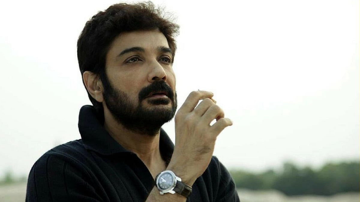 <div class="paragraphs"><p>Actor Prosenjit Chatterjee had a complaint with Swiggy and took it to PM Narendra Modi and CM Mamata Banerjee.</p></div>
