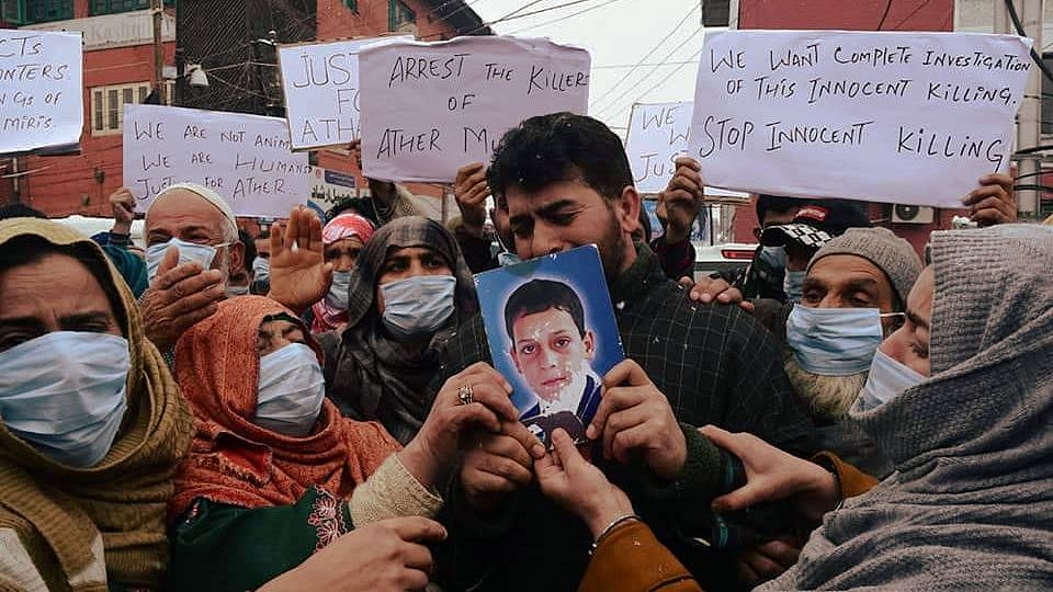 <div class="paragraphs"><p>The family of Ather Mushtaq protesting against his killing last year.</p></div>