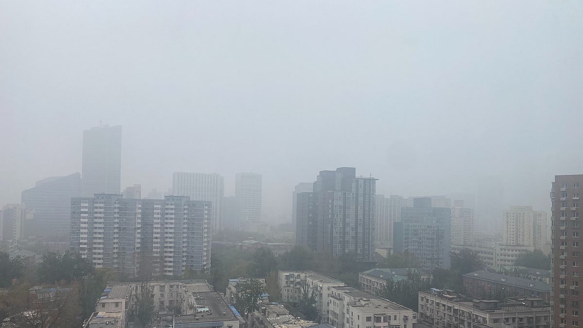 <div class="paragraphs"><p>Dense smog has engulfed Beijing. </p></div>