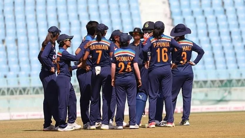 <div class="paragraphs"><p>The Indian women's cricket team</p></div>