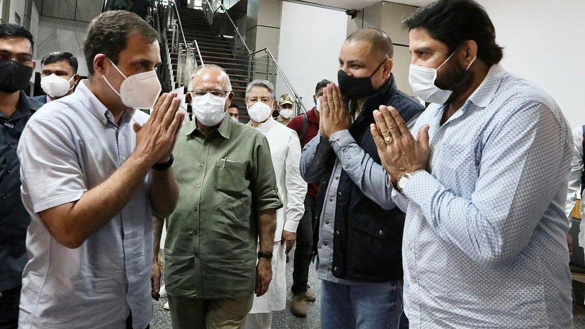 <div class="paragraphs"><p>Congress leader Rahul Gandhi with Kashmir Congress Leaders. </p><p>Image used for representation purpose.</p></div>