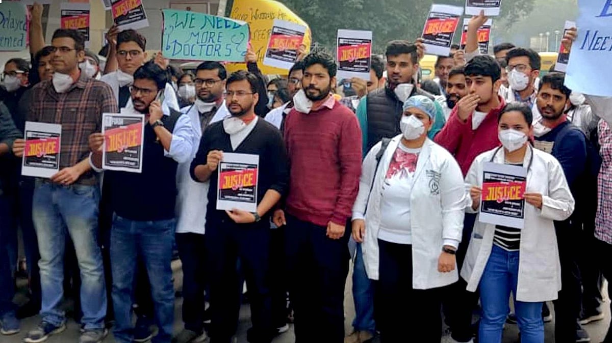 <div class="paragraphs"><p>Resident doctors from across the country are on strike because of delays in NEET-PG counselling.</p></div>