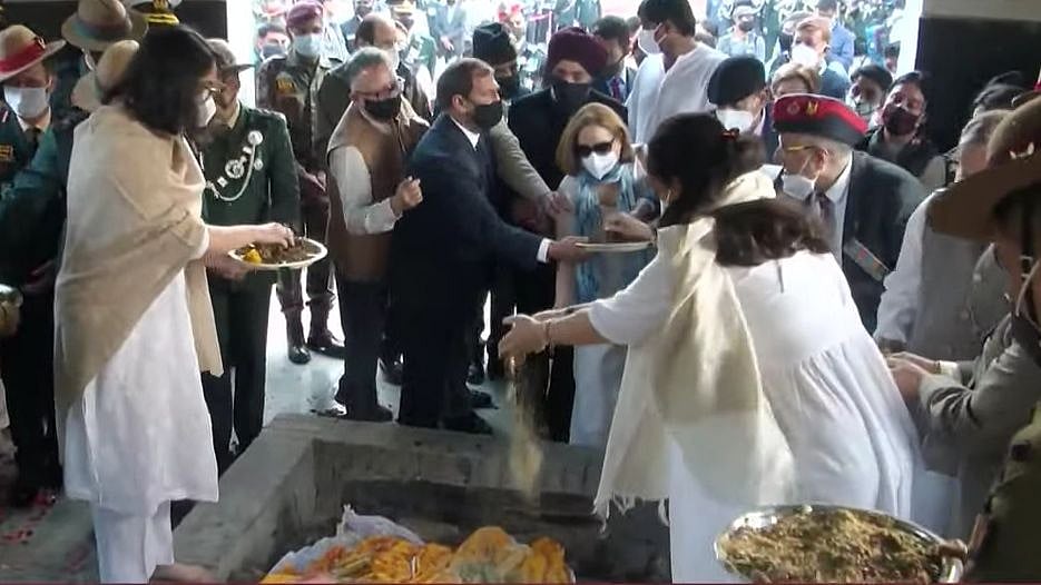 <div class="paragraphs"><p>Chief of Defence Staff (CDS) General Bipin Rawat and his wife Madhulika Rawat were cremated by their daughters after they were accorded full military honours at Delhi Cantonment's Brar Square crematorium on Friday, 10 December.</p></div>