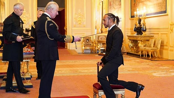 <div class="paragraphs"><p>Lewis Hamilton receives his Knighthood.</p></div>
