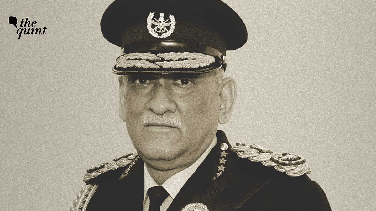 <div class="paragraphs"><p>An IAF Mi-17V5 helicopter, which was carrying Chief of Defence Staff (CDS) General Bipin Rawat, crashed in Tamil Nadu's Coonoor on Wednesday, 8 December, leading to the unexpected demise of Rawat and his wife.</p></div>
