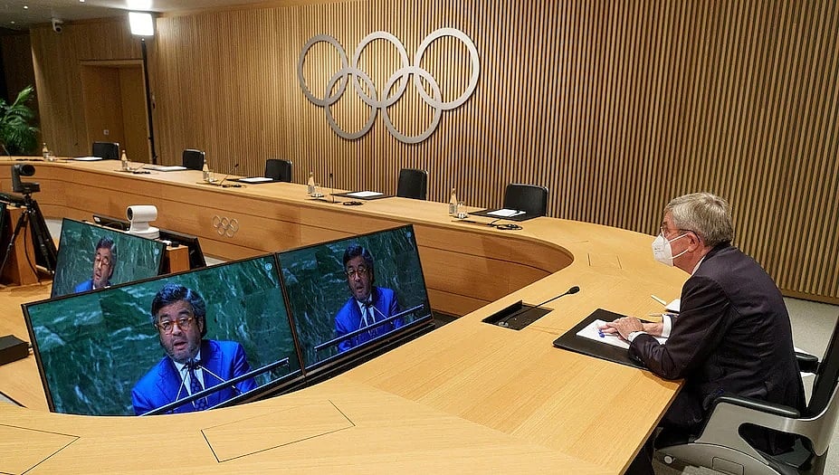 <div class="paragraphs"><p>Thomas Bach during a meeting.</p></div>