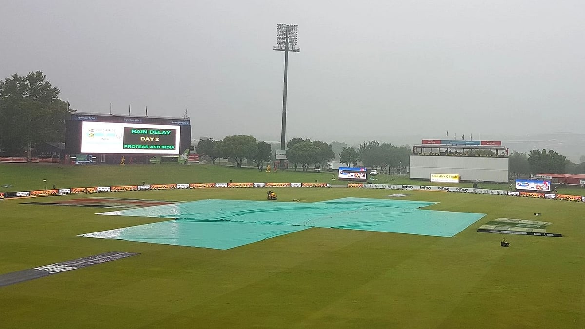 <div class="paragraphs"><p>The second day of the first Test has been called off due to rain.</p></div>