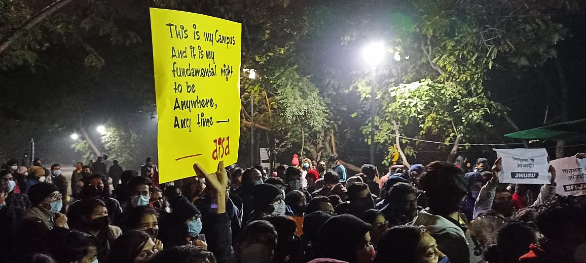 <div class="paragraphs"><p>Students held a demonstration in solidarity with the survivor. They demanded that the culprit be arrested.</p></div>