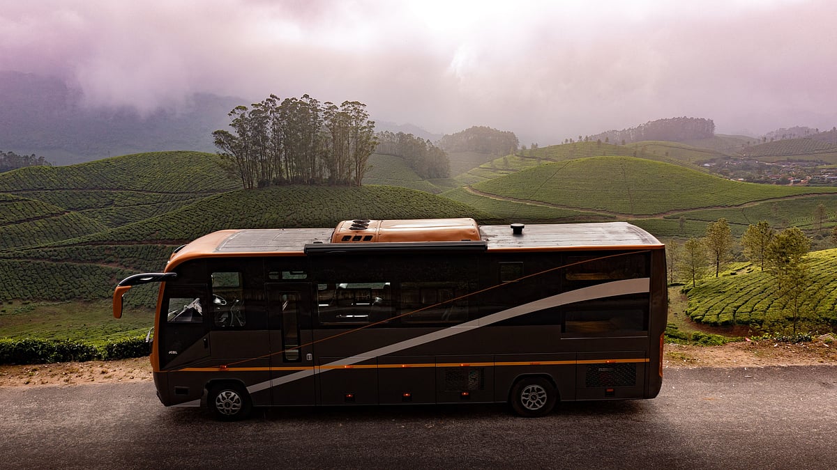 <div class="paragraphs"><p>Keravan Tourism Bus</p></div>