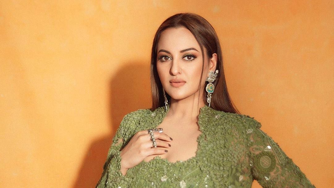 <div class="paragraphs"><p>Sonakshi Sinha recently hosted an Ask Me Anything (AMA) session.</p></div>