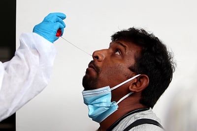 <div class="paragraphs"><p>As the supply of test kits increases, the Andhra Pradesh Government reduces the price of RT-PCR tests.</p></div>