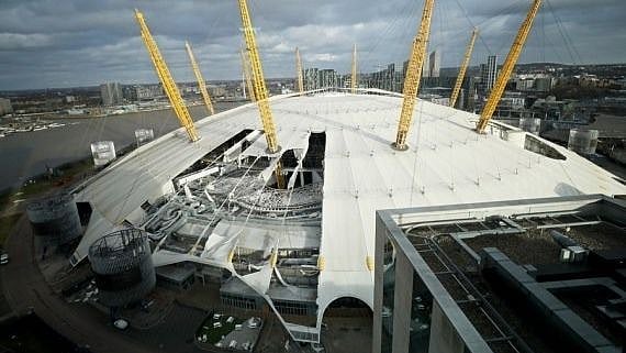 <div class="paragraphs"><p>Photo shows roof of London's O2 Arena ripped off during Storm Eunice in London, Britain.</p></div>