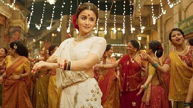 <div class="paragraphs"><p>Alia Bhatt in a still from <em>Gangubai Kathiawadi</em>.</p></div>