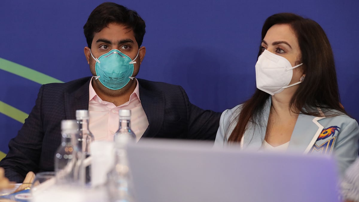 <div class="paragraphs"><p>Akash Ambani owner of Mumbai Indians and Nita Ambani owner of Mumbai Indians</p></div>