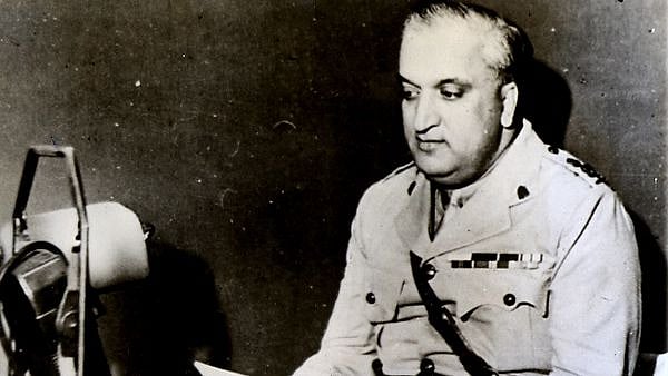 <div class="paragraphs"><p>Maharaja of Kashmir, Hari Singh (1895 - 1961). </p></div>