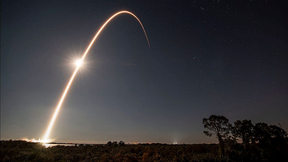 <div class="paragraphs"><p>The SpaceX satellites were hit by a phenomenon known as 'geomagnetic storm.'</p></div>