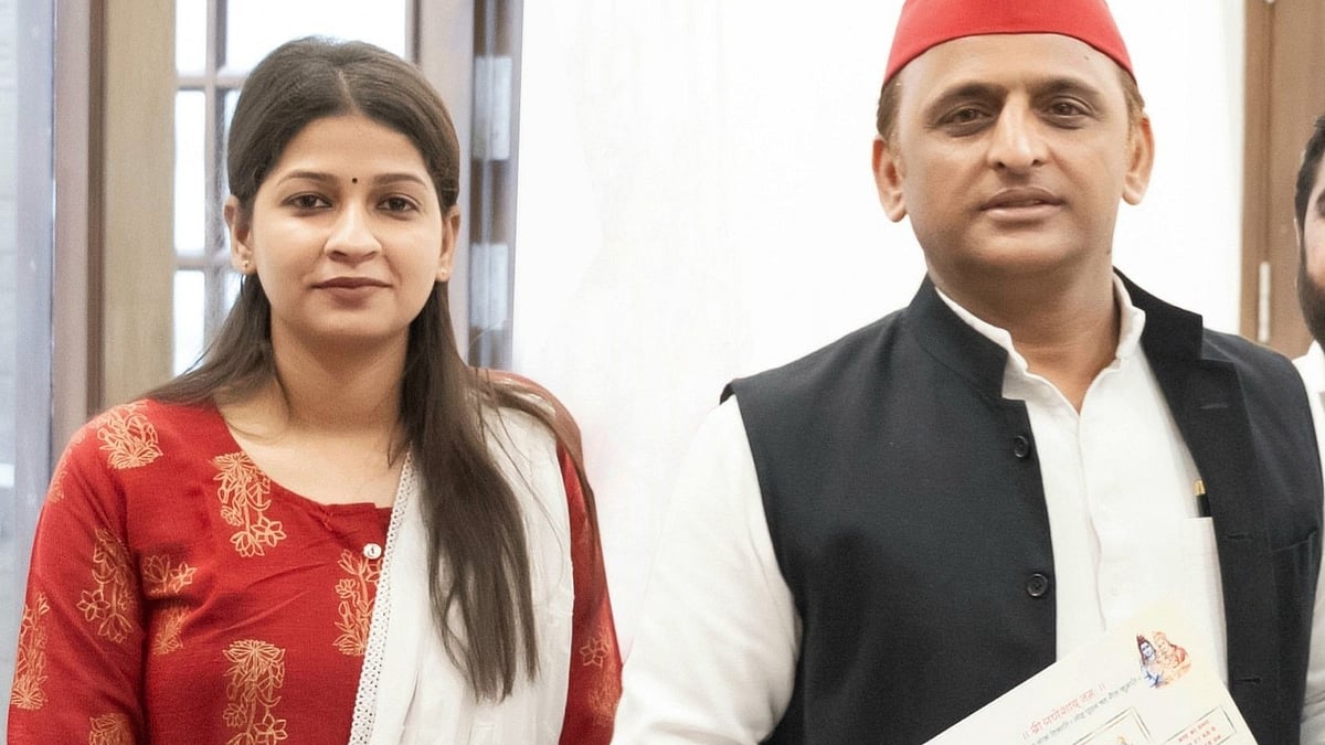 <div class="paragraphs"><p>Samajwadi Party fields&nbsp;Pooja Shukla, the woman who waved black flag at Yogi Adityanath</p></div>